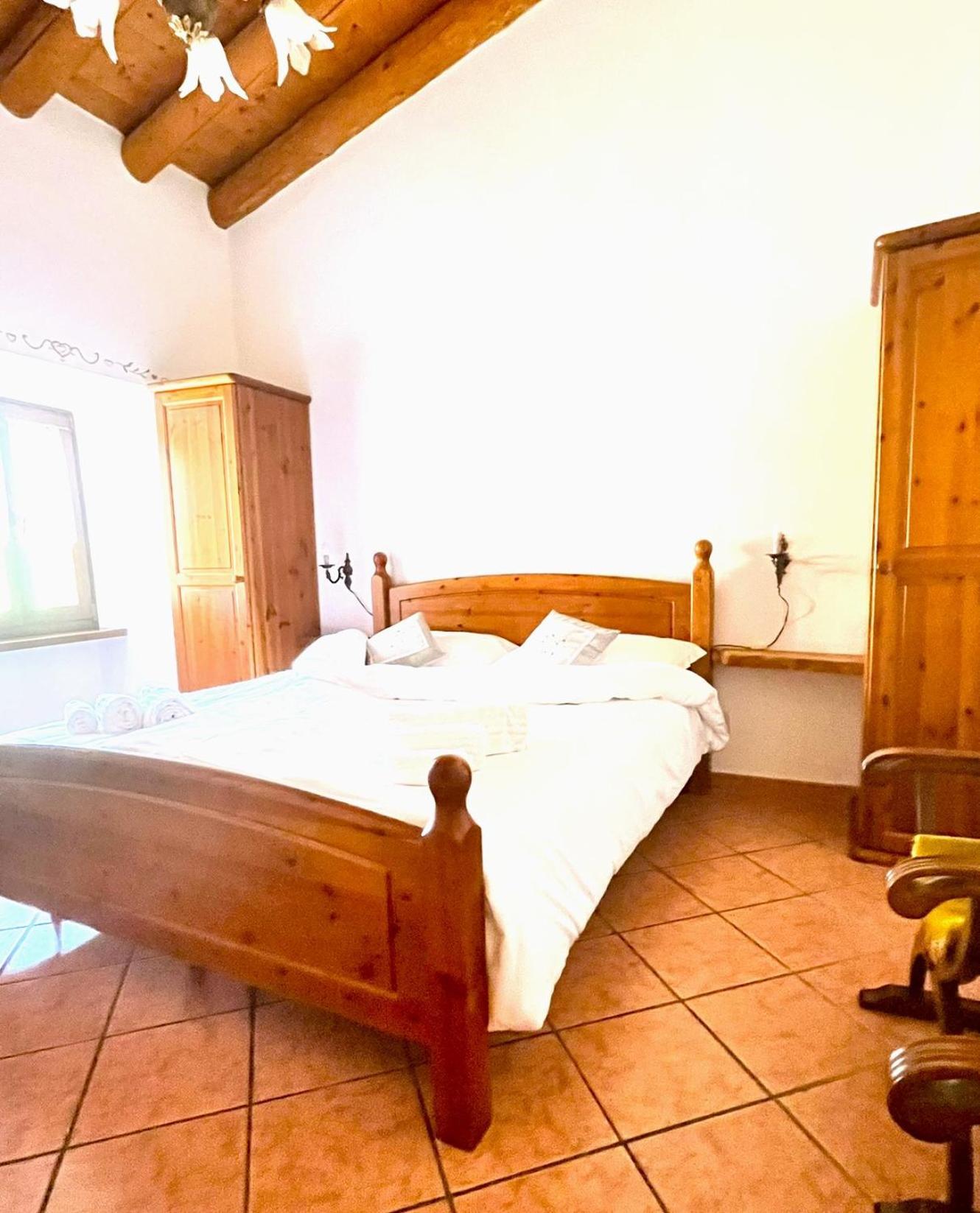 Apartamento Il Girasole Caprino Veronese Exterior foto